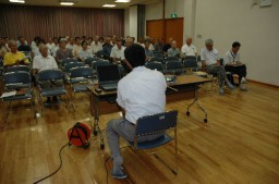 伝統的建造物群について理解を深めるため、伊勢崎市の境島村公民館で開かれた講演会 