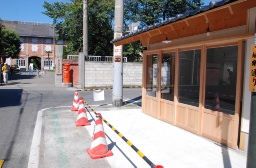 富岡製糸場正門前で建設が進む田島屋の新店舗