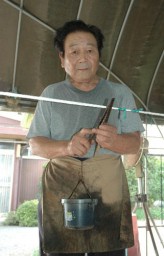 「伊勢崎絣の伝統を守っていきたい」と語る松村さん